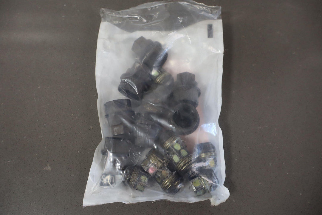 92 - 99 Chevy GMC 2500 OEM 16x6.5 Steel Wheel / Rim Painted