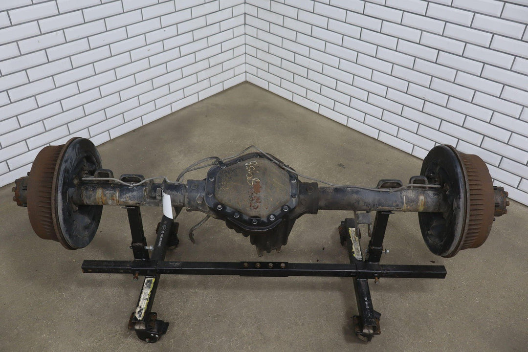 92 - 99 Chevy GMC Suburban 2500 4.10 Ratio GT5 Rear Axle Assembly OEM Lot Tested