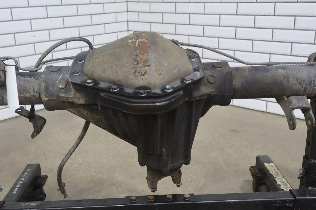 92 - 99 Chevy GMC Suburban 2500 4.10 Ratio GT5 Rear Axle Assembly OEM Lot Tested