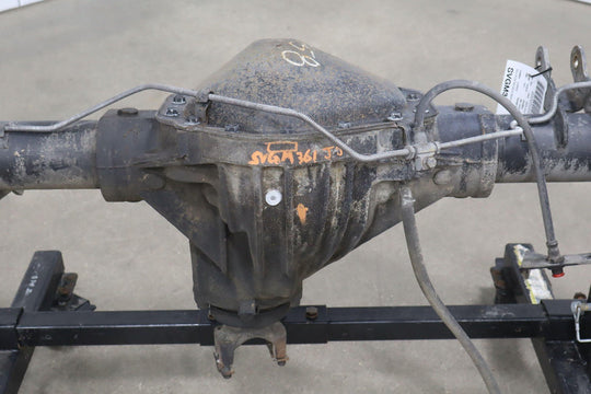 92 - 99 Chevy GMC Suburban 2500 4.10 Ratio GT5 Rear Axle Assembly OEM Lot Tested