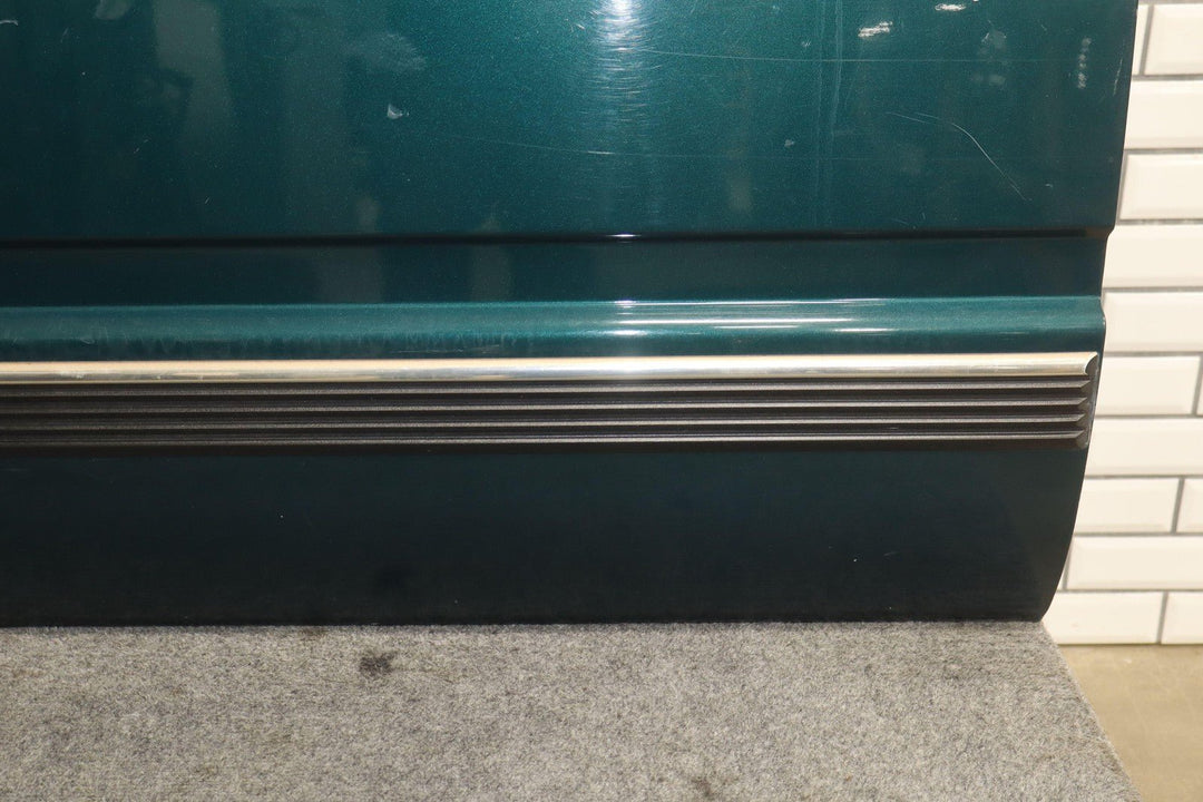 92 - 99 Chevy GMC Suburban GMT400 Left Rear Door Emerald Green 43U