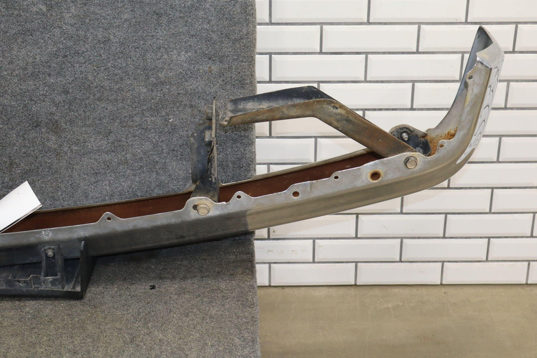 92 - 99 Chevy GMC Truck SUV GMT400 Chrome Front Bumper Assembly OEM