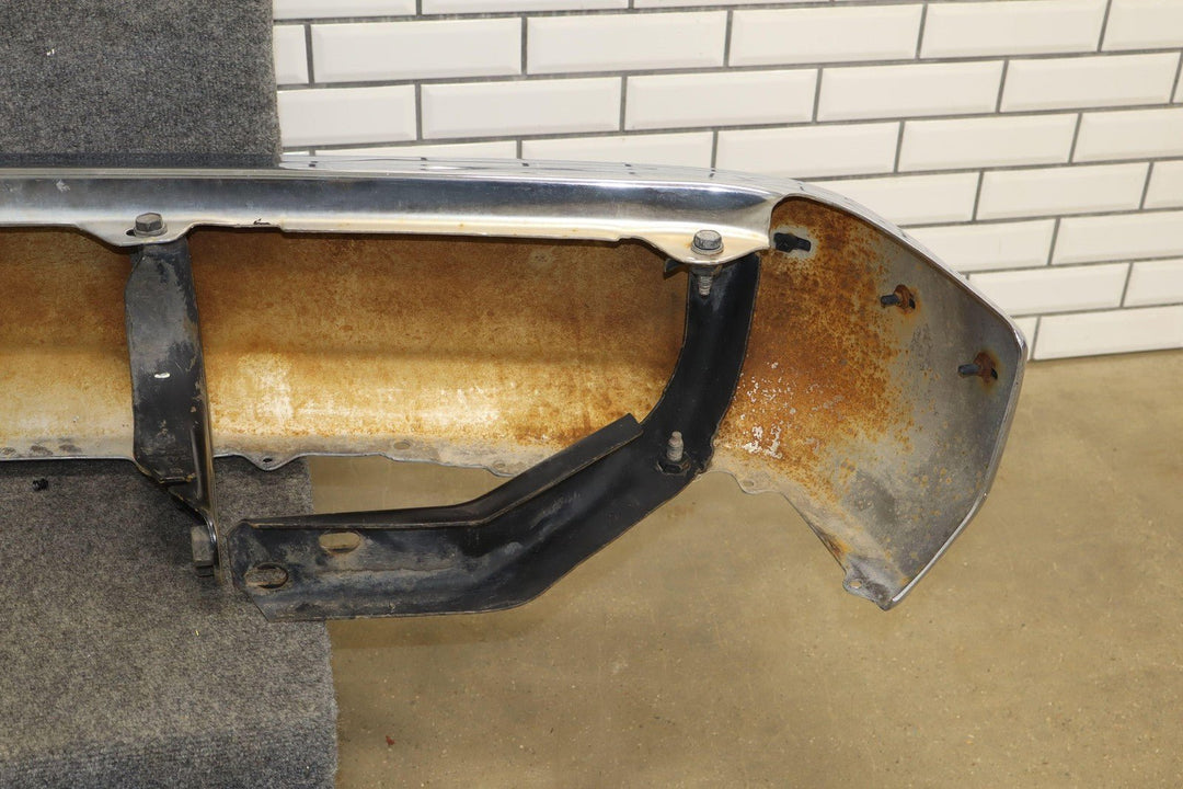 92 - 99 Chevy GMC Truck SUV GMT400 Chrome Front Bumper Assembly OEM