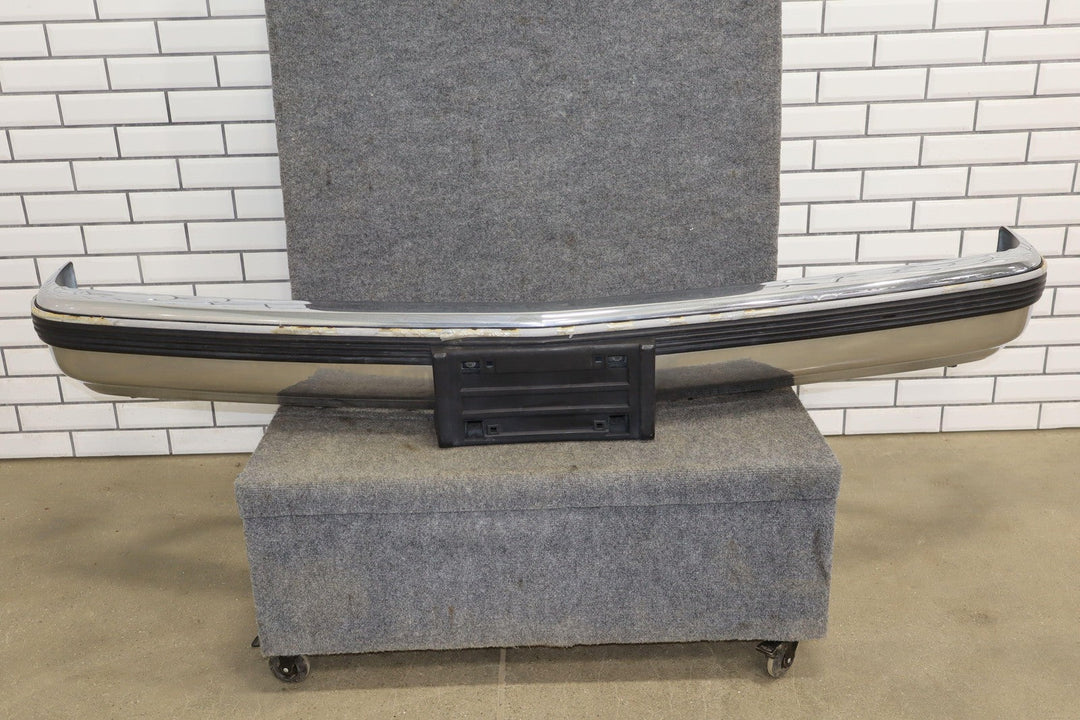 92 - 99 Chevy GMC Truck SUV GMT400 Chrome Front Bumper Assembly OEM