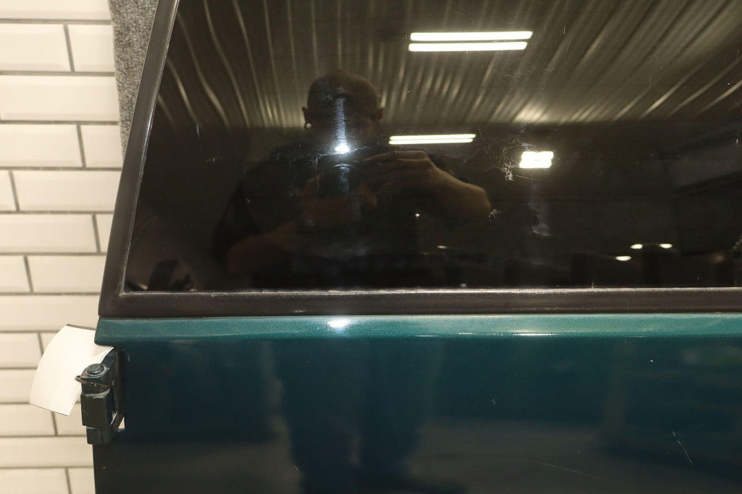 92 - 99 Chevy Suburban GMT400 Left LH Rear Barn Door Emerald Green 43U