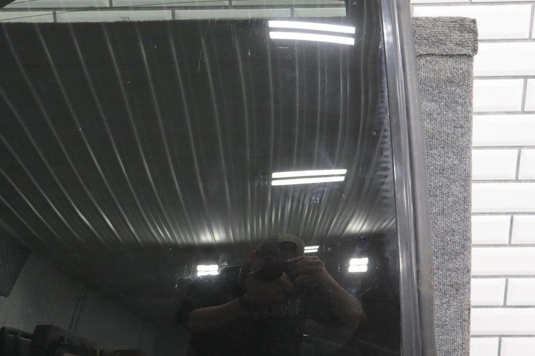 92 - 99 Chevy Suburban GMT400 Left LH Rear Barn Door Emerald Green 43U