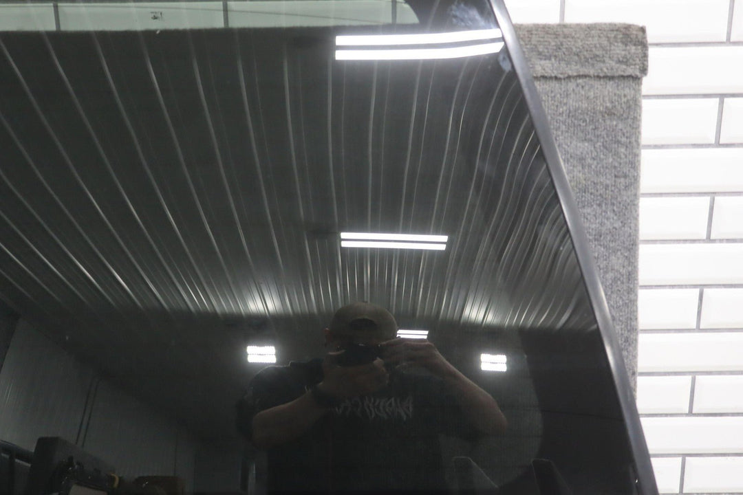 92 - 99 Chevy Suburban GMT400 Right RH Rear Barn Door Emerald Green 43U