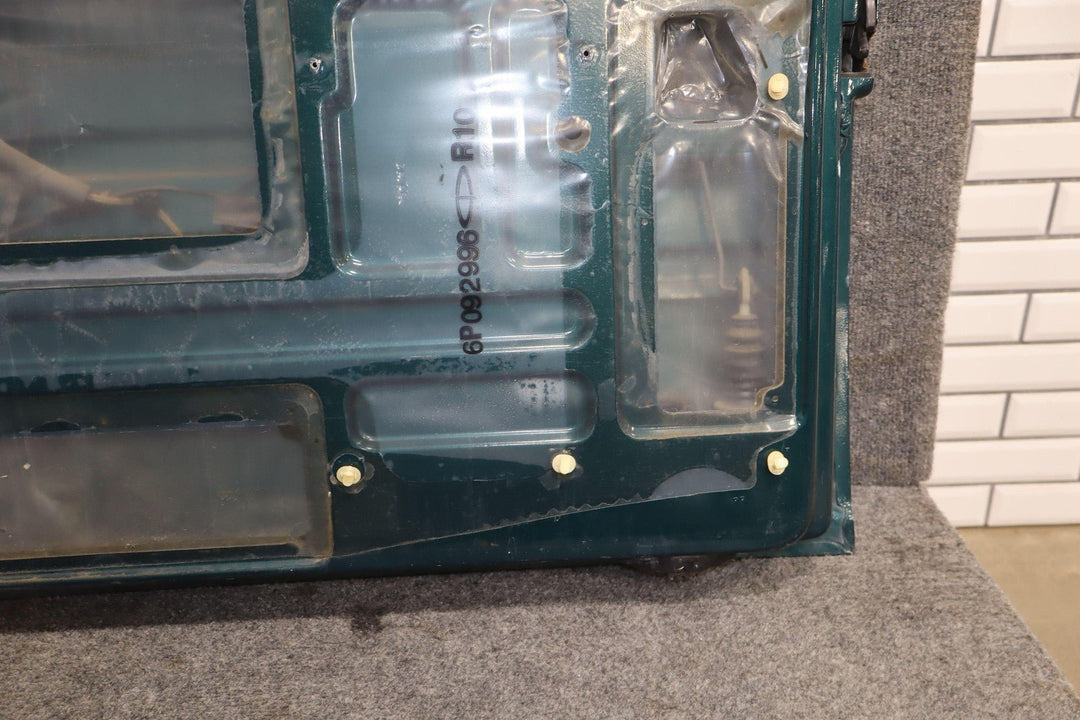 92 - 99 Chevy Suburban GMT400 Right RH Rear Barn Door Emerald Green 43U