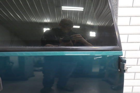 92 - 99 Chevy Suburban GMT400 Right RH Rear Barn Door Emerald Green 43U