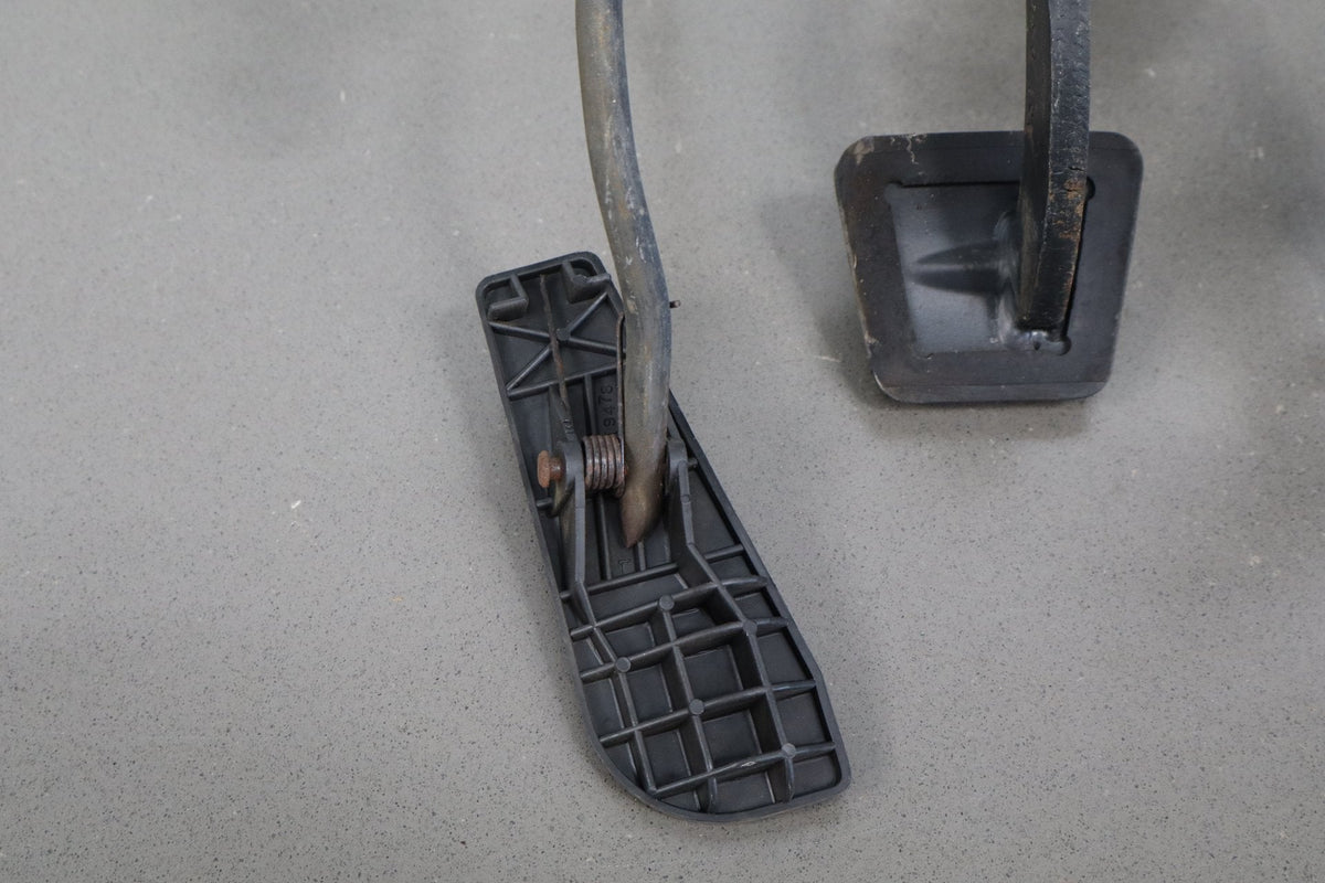 93-02 Chevrolet Camaro, Pontiac Firebird Manual Transmission Pedal Assembly OEM