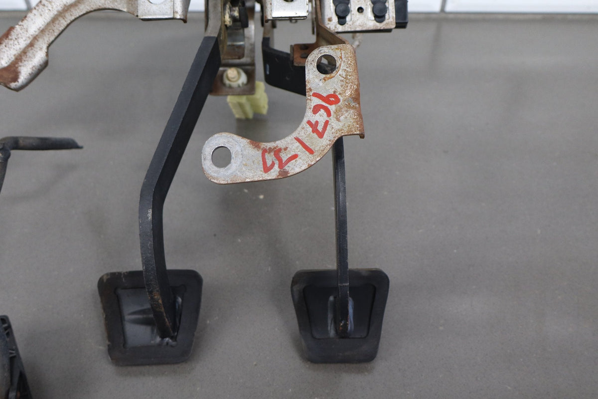 93-02 Chevrolet Camaro, Pontiac Firebird Manual Transmission Pedal Assembly OEM