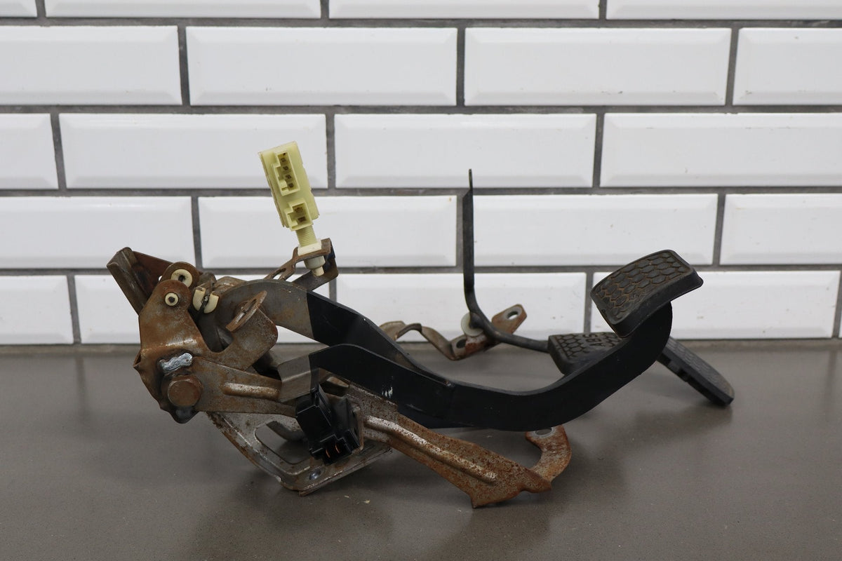 93-02 Chevrolet Camaro, Pontiac Firebird Manual Transmission Pedal Assembly OEM