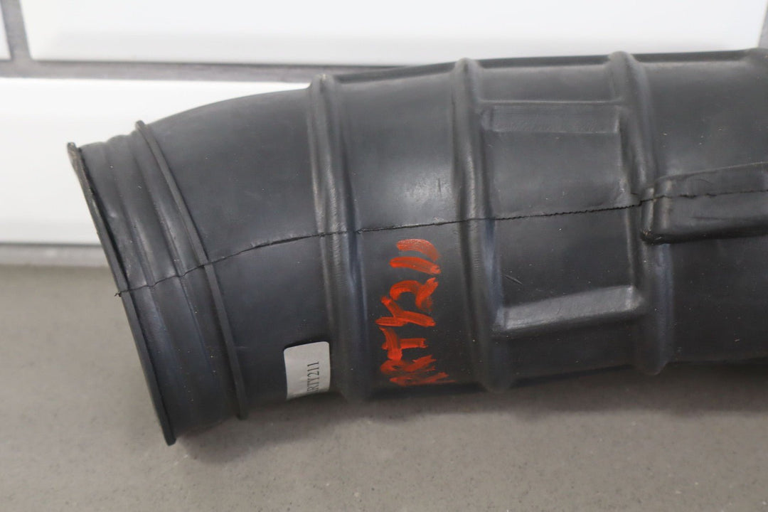 93 - 94 Toytoa Land Cruiser (1FZFE Engine) OEM Air Intake Tube Z17881 - 66080
