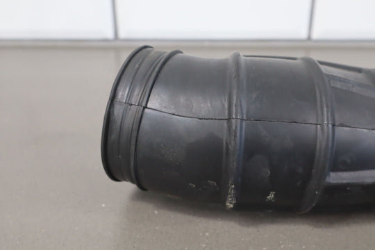 93 - 94 Toytoa Land Cruiser (1FZFE Engine) OEM Air Intake Tube Z17881 - 66080