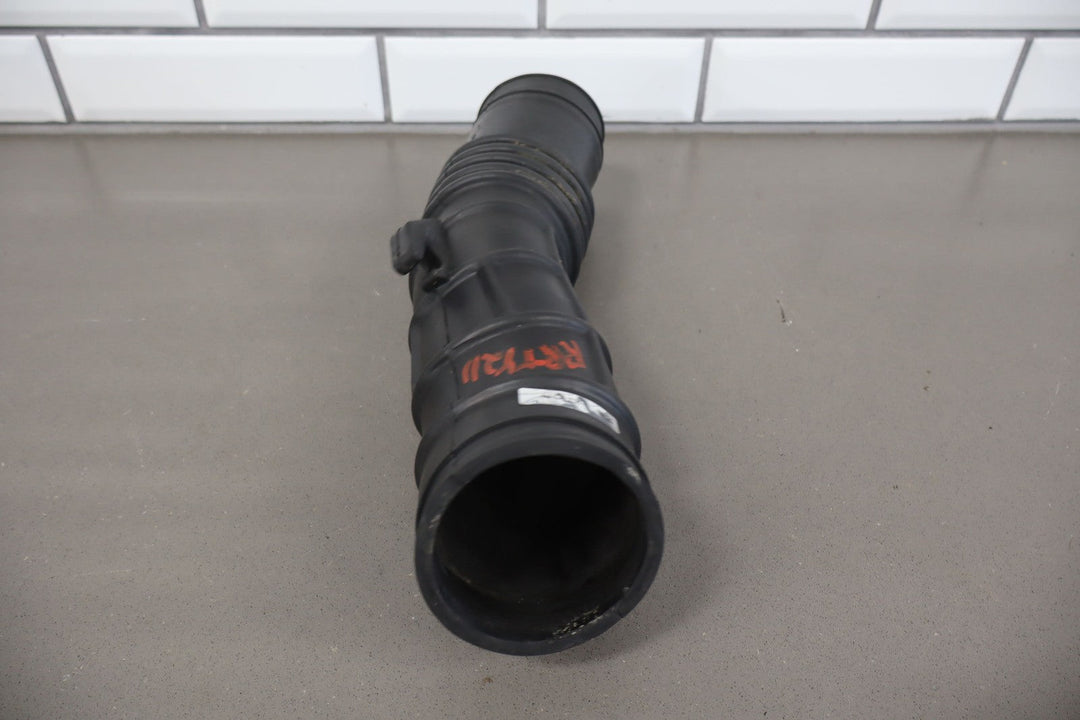 93 - 94 Toytoa Land Cruiser (1FZFE Engine) OEM Air Intake Tube Z17881 - 66080