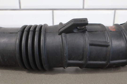 93 - 94 Toytoa Land Cruiser (1FZFE Engine) OEM Air Intake Tube Z17881 - 66080