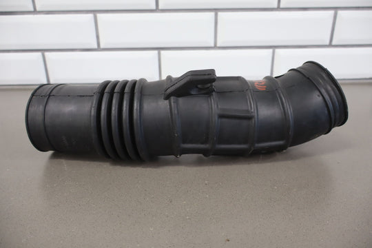 93 - 94 Toytoa Land Cruiser (1FZFE Engine) OEM Air Intake Tube Z17881 - 66080