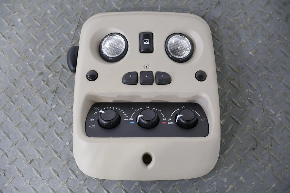 2004 Cadillac Escalade- Front Console