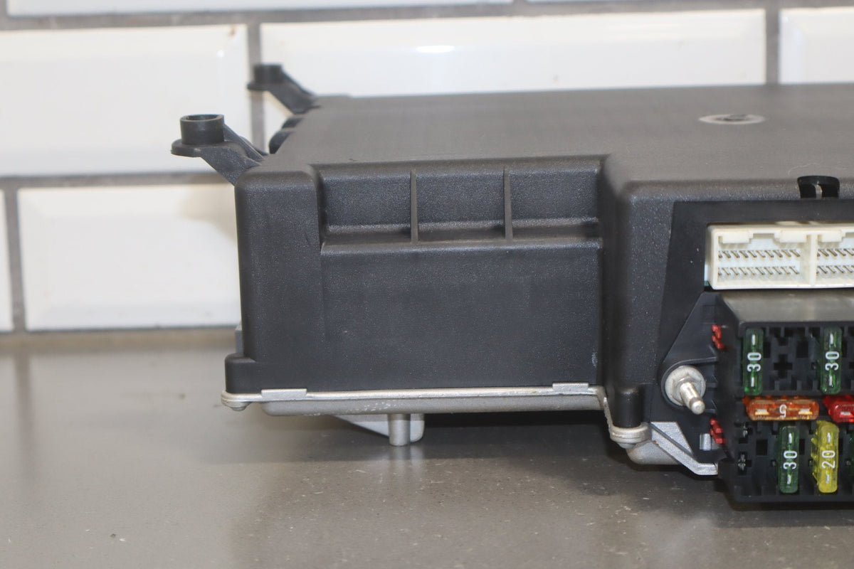 94-02 Range Rover P38 2.5 4.6 Highline Body Light Control Module BeCM YWC OEM