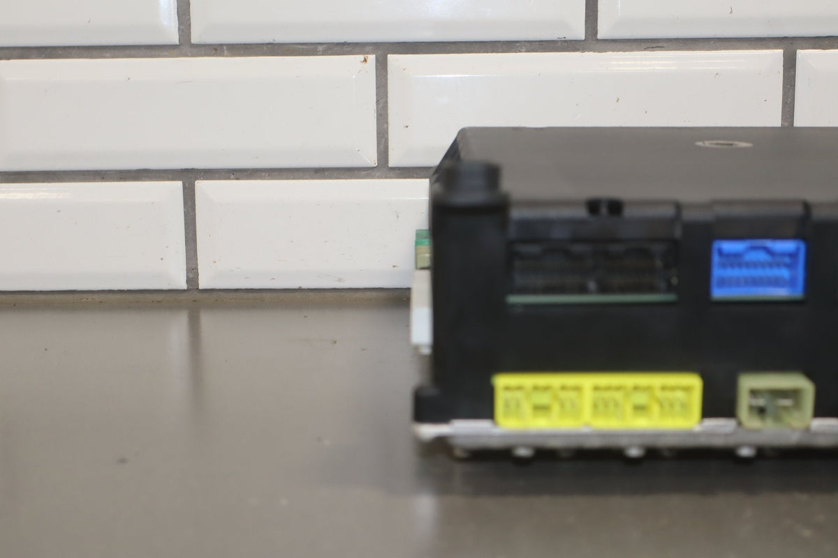 94-02 Range Rover P38 2.5 4.6 Highline Body Light Control Module BeCM YWC OEM