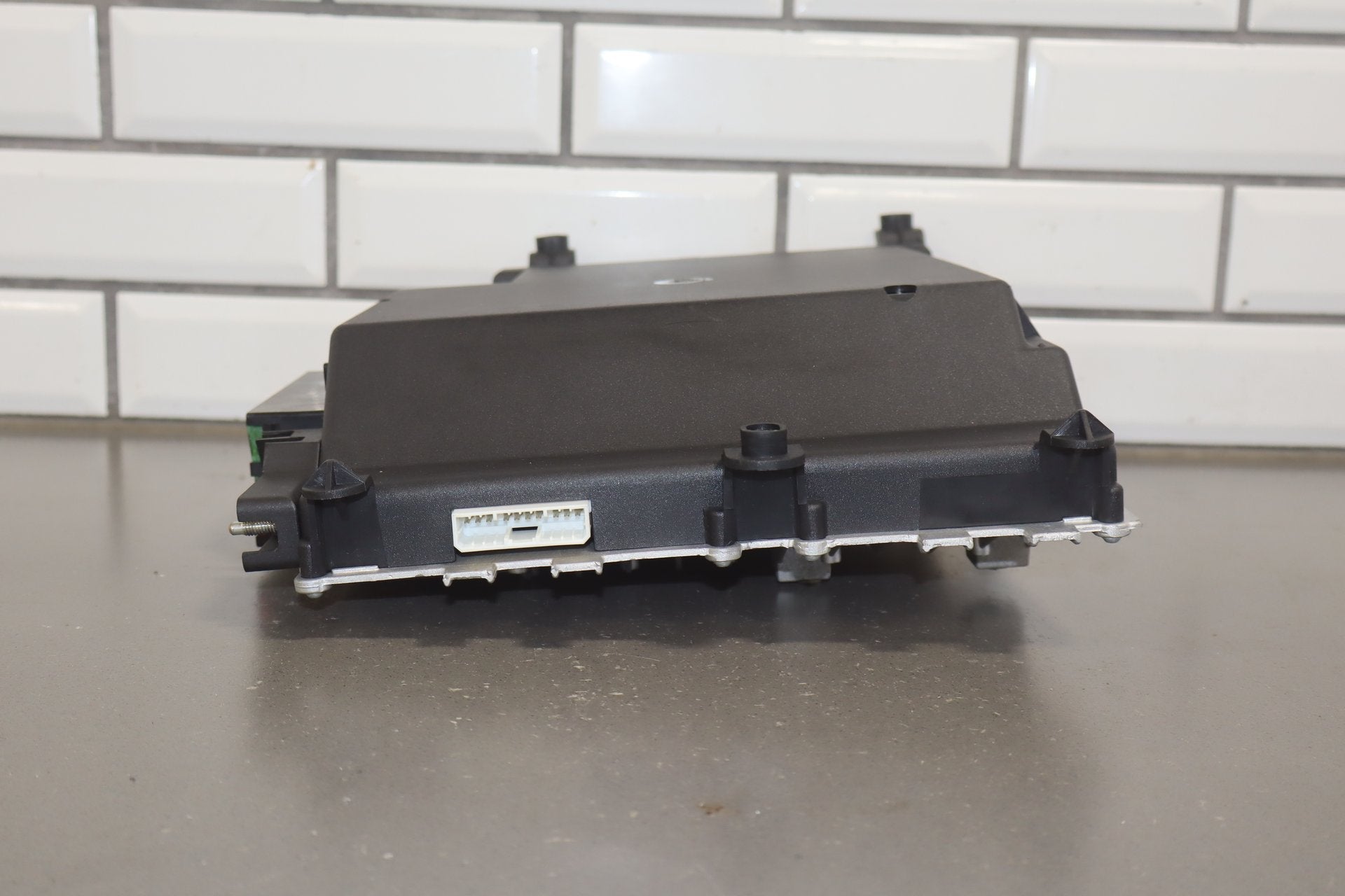 94-02 Range Rover P38 2.5 4.6 Highline Body Light Control Module BeCM YWC OEM