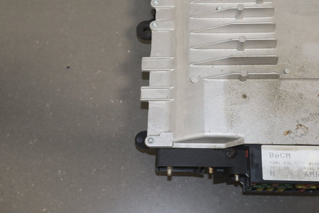 94-02 Range Rover P38 2.5 4.6 Highline Body Light Control Module BeCM YWC OEM