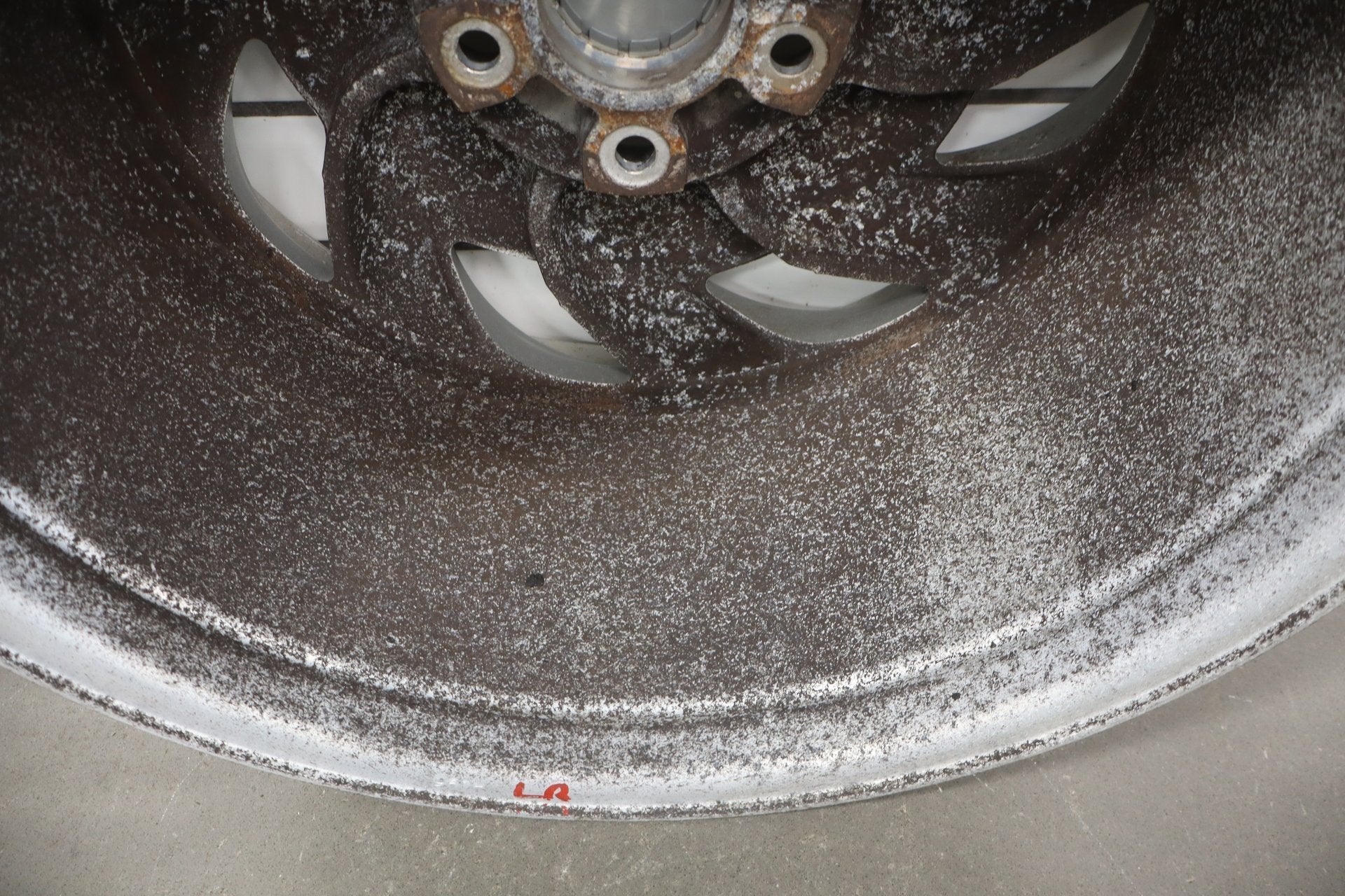 94-96 Chevrolet Corvette C4 17x9.5 Left Alloy Wheel- 10214046 Clear Peeling