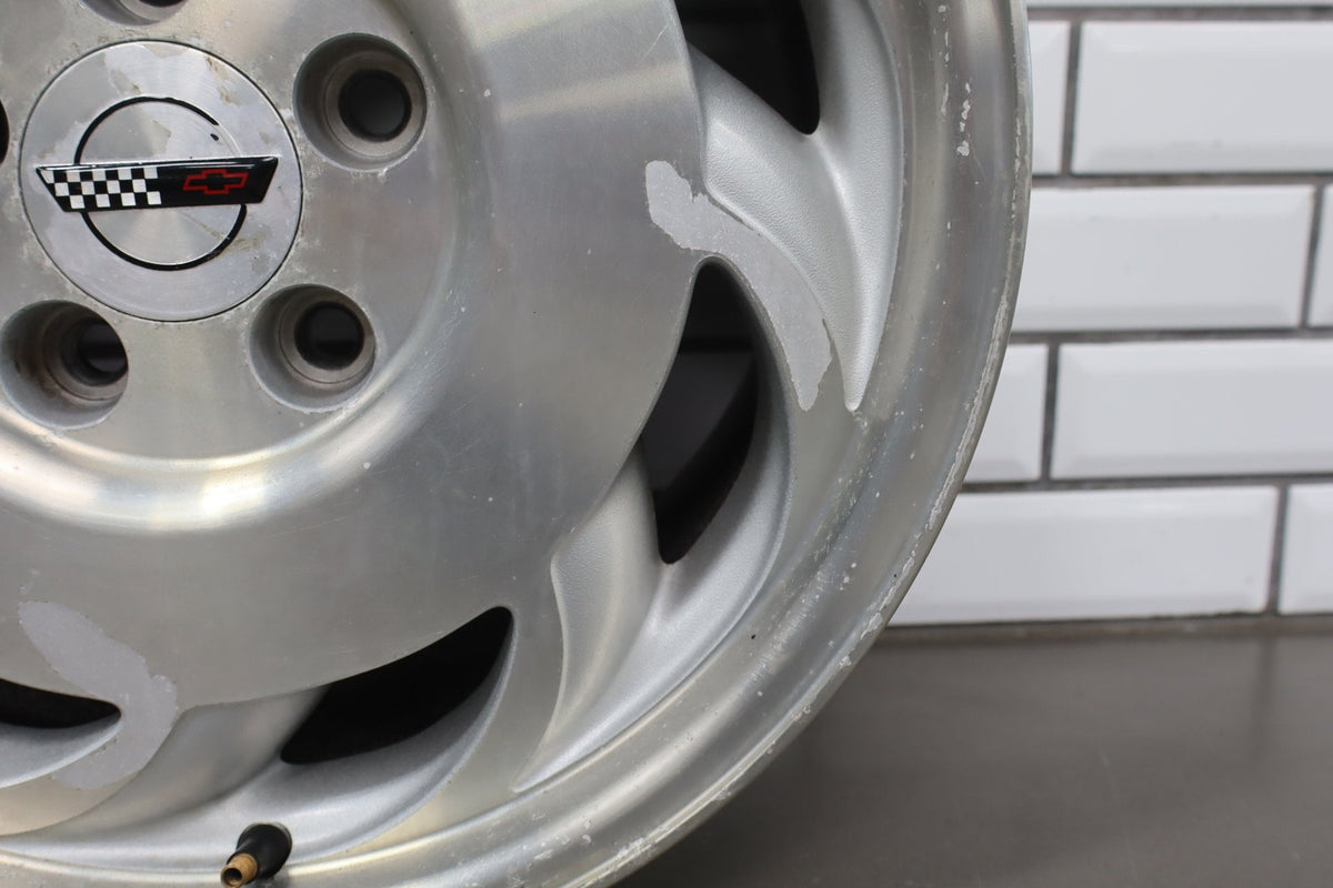 94-96 Chevrolet Corvette C4 17x9.5 Left Alloy Wheel- 10214046 Clear Peeling