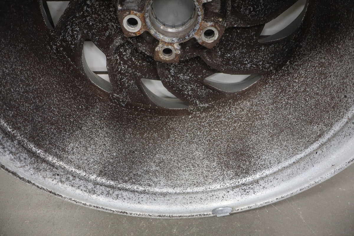 94-96 Chevrolet Corvette C4 17x9.5 Left Alloy Wheel- 10214046 Clear Peeling