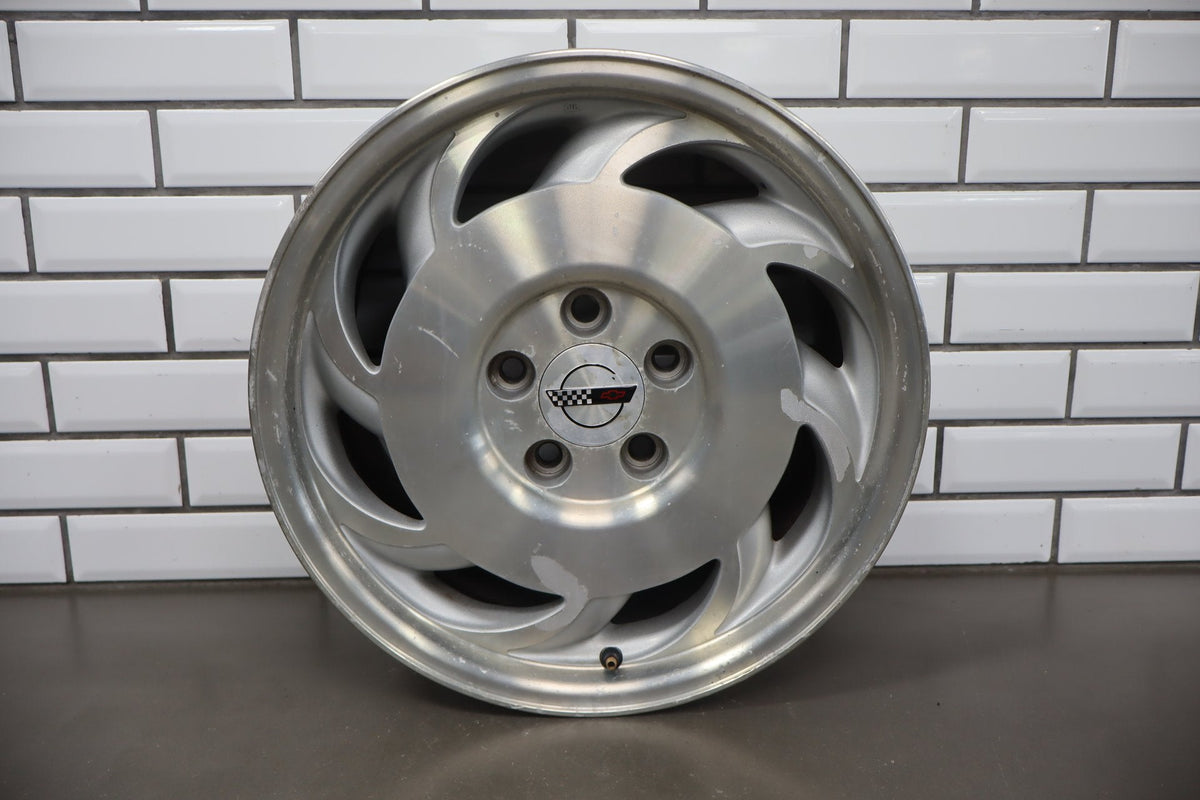 94-96 Chevrolet Corvette C4 17x9.5 Left Alloy Wheel- 10214046 Clear Peeling