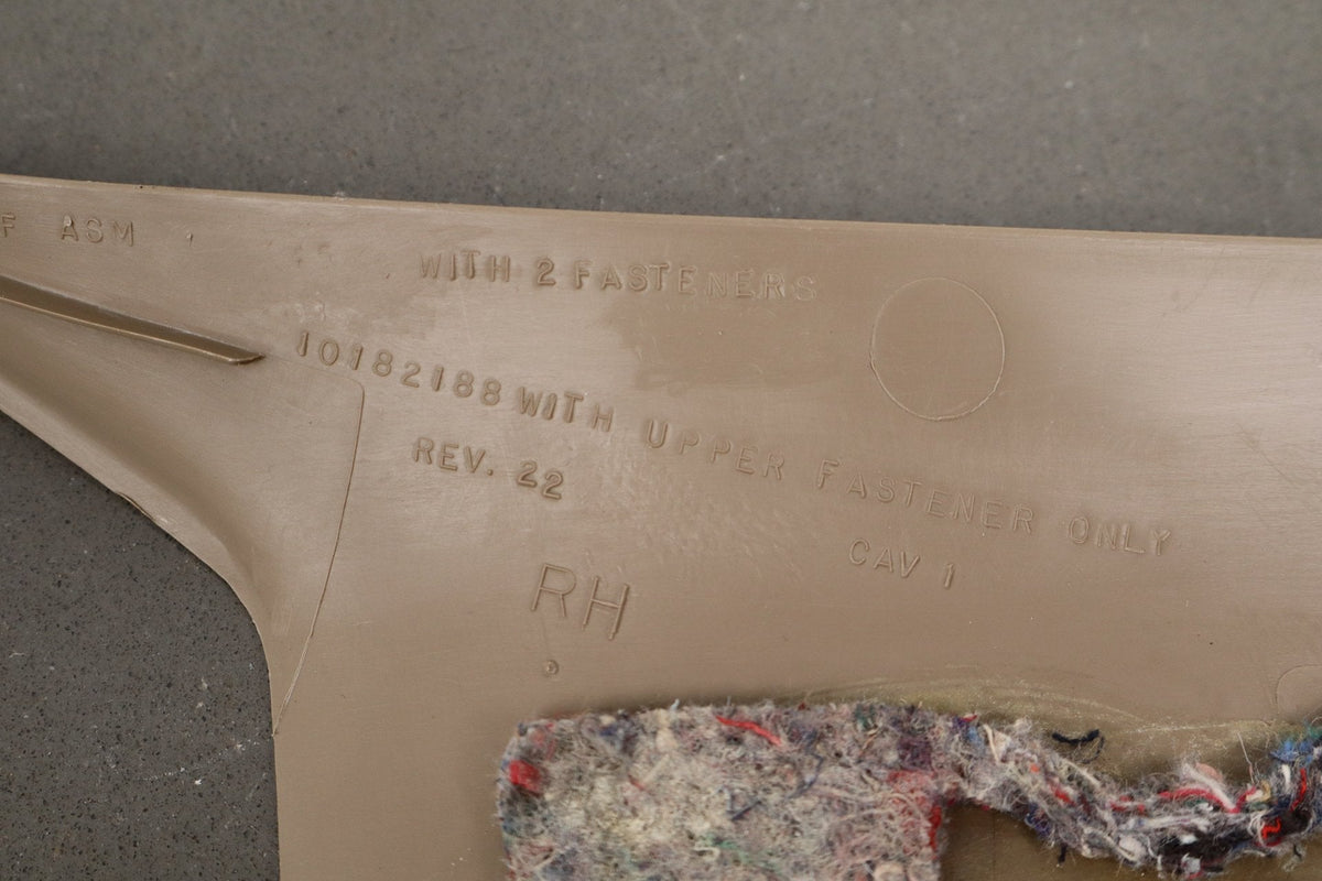 94-96 Pontiac Grand Prix Coupe C Pillar Trim Pair (Beige)
