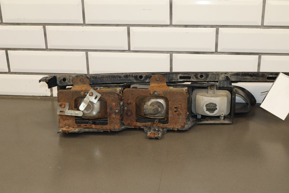 94-96 Pontiac Grand Prix Coupe Header Panel With Headlights