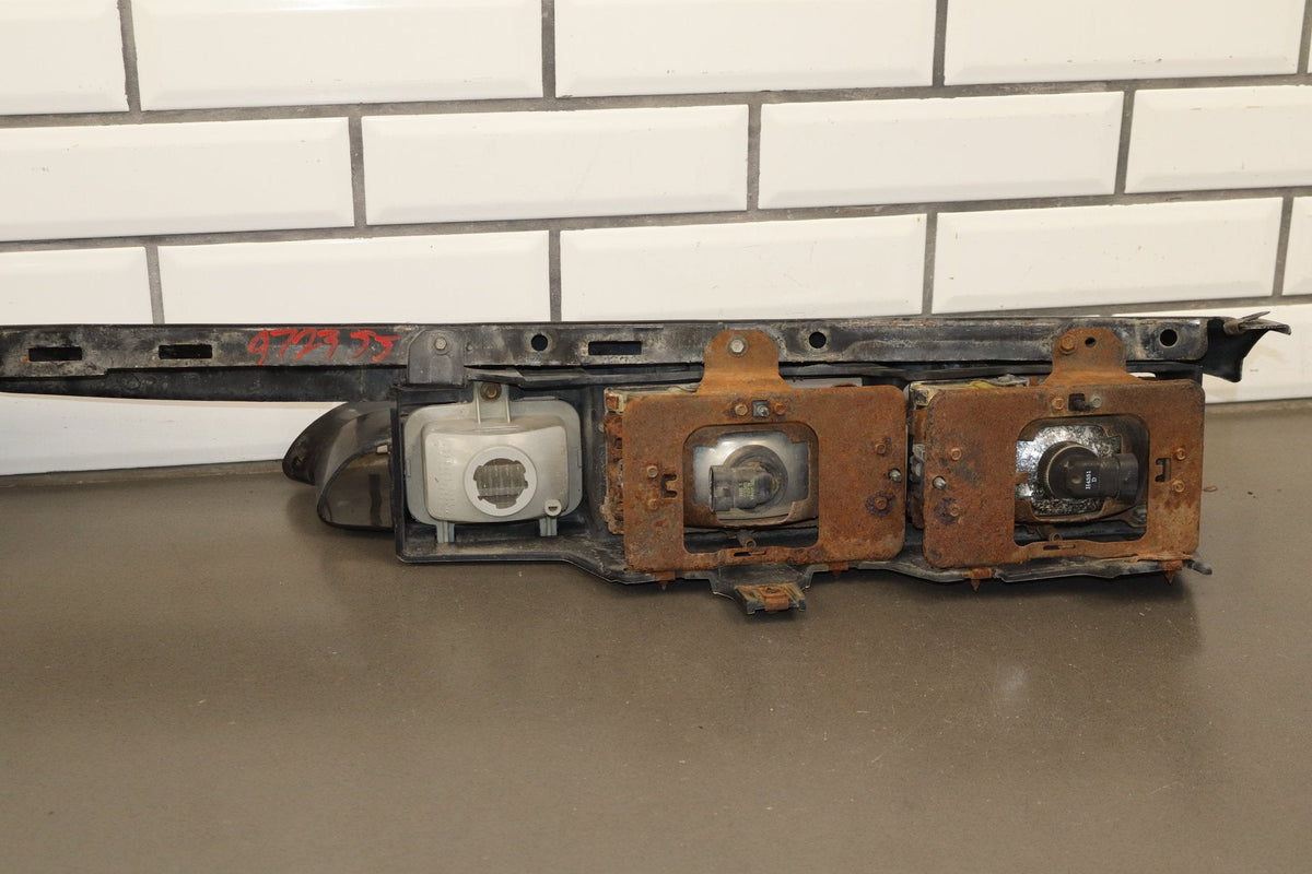 94-96 Pontiac Grand Prix Coupe Header Panel With Headlights