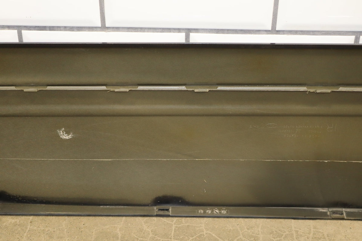 94-96 Pontiac Grand Prix Coupe Right Door Molding SE