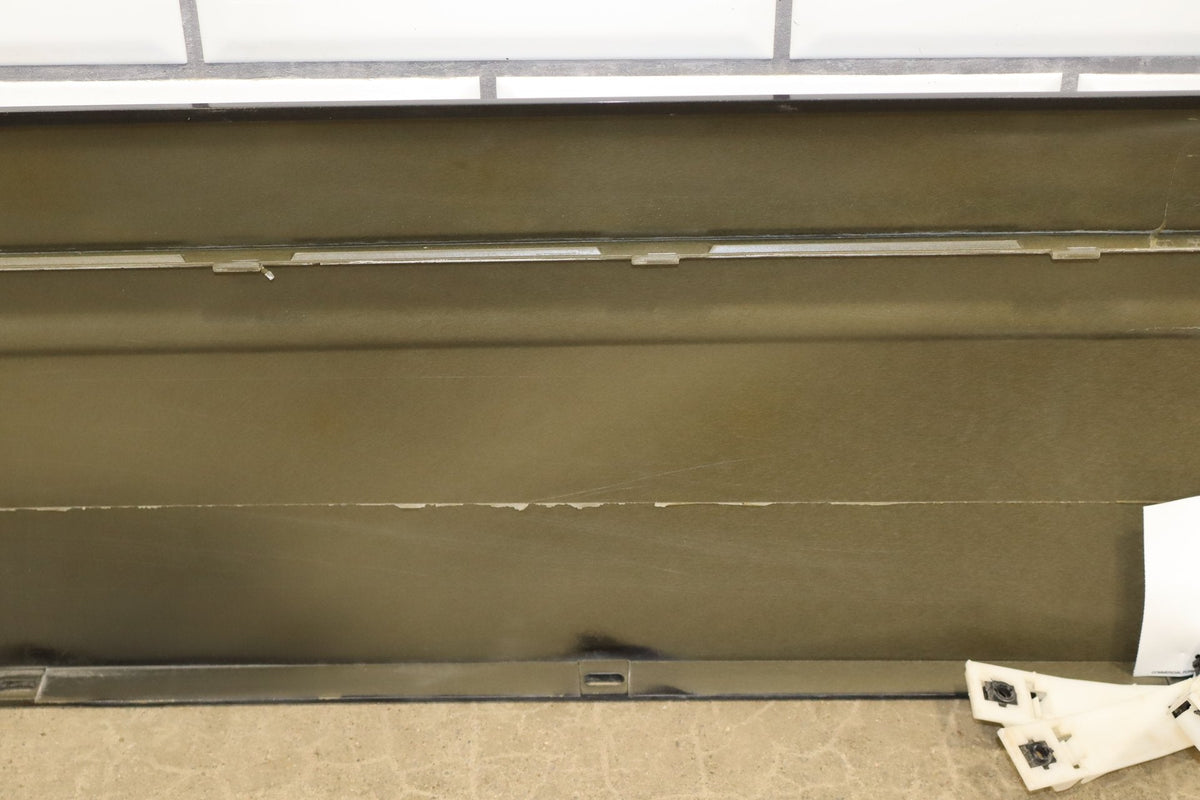 94-96 Pontiac Grand Prix Coupe Right Door Molding SE