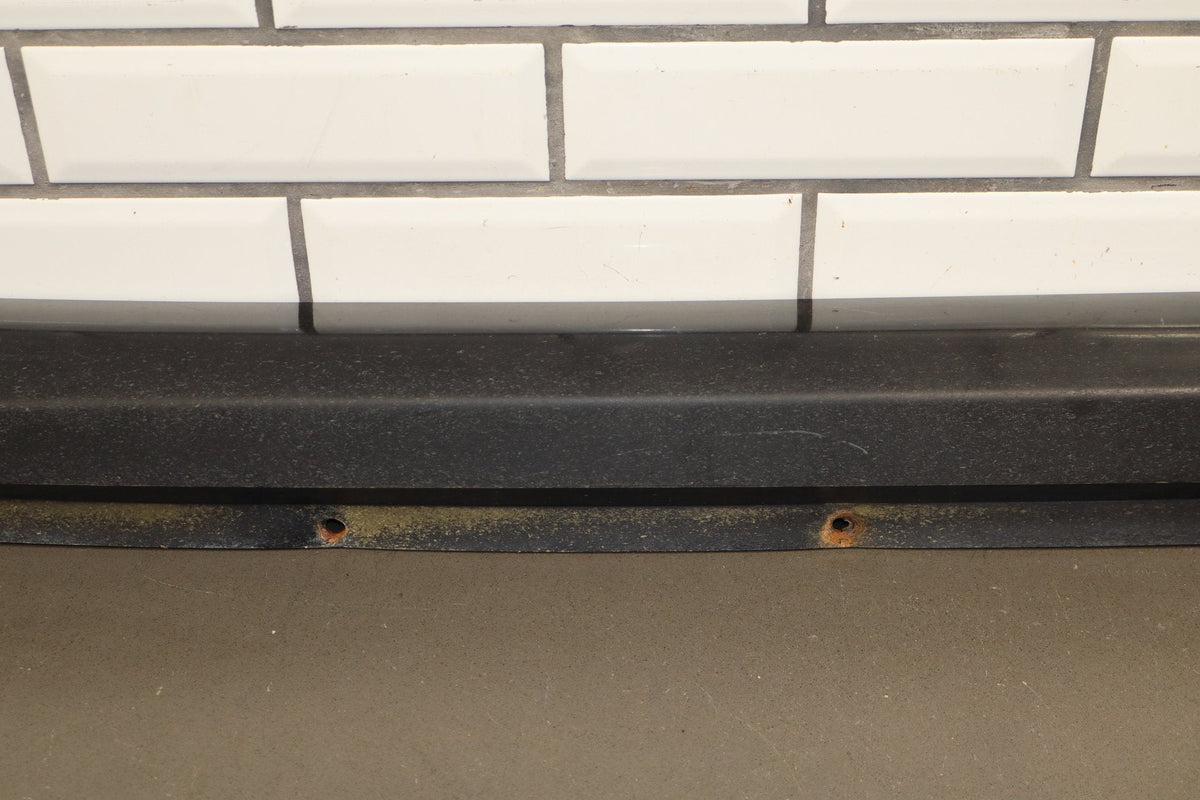 94-96 Pontiac Grand Prix Coupe Rocker Molding Pair SE (Chips)