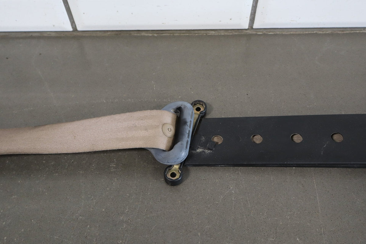 94-96 Pontiac Grand Prix Left Front Seat Belt (Beige 64)