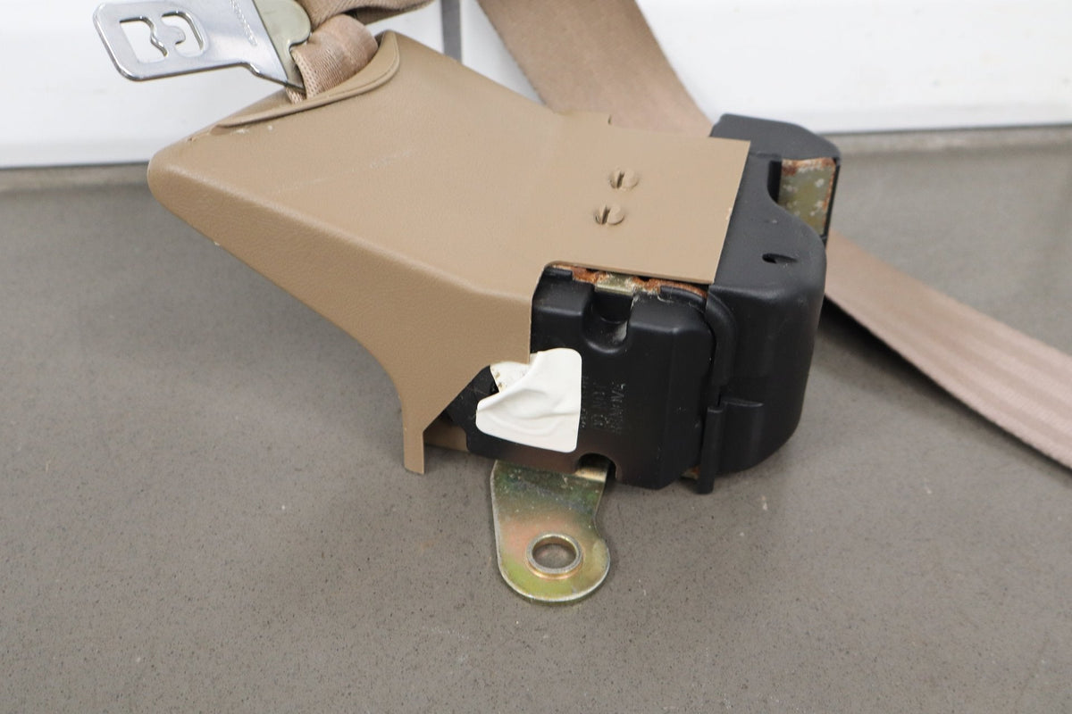 94-96 Pontiac Grand Prix Right Front Seat Belt (Beige 64)