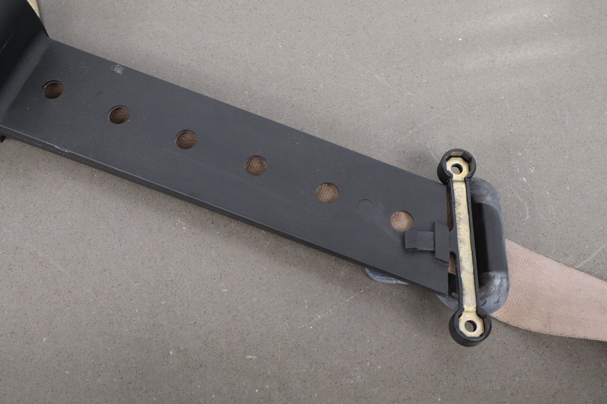 94-96 Pontiac Grand Prix Right Front Seat Belt (Beige 64)