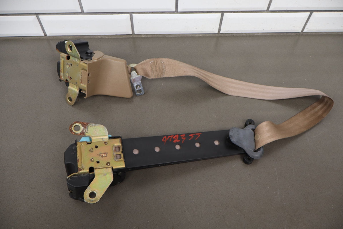 94-96 Pontiac Grand Prix Right Front Seat Belt (Beige 64)