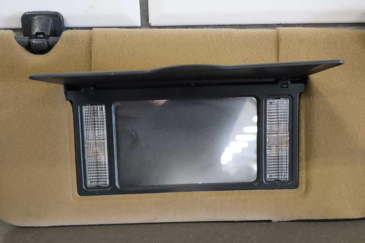 94-96 Pontiac Grand Prix Sun Visor Pair Lighted (Beige 64 Tear)