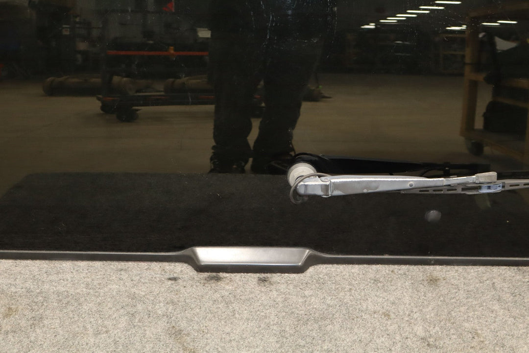 94 - 99 Chevy Suburban Tahoe Yukon OBS GMT400 Rear Liftgate Glass with Wiper OEM