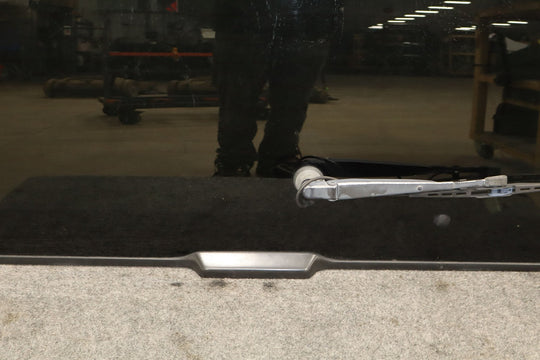94 - 99 Chevy Suburban Tahoe Yukon OBS GMT400 Rear Liftgate Glass with Wiper OEM