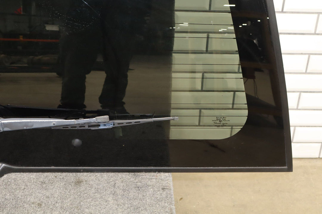 94 - 99 Chevy Suburban Tahoe Yukon OBS GMT400 Rear Liftgate Glass with Wiper OEM