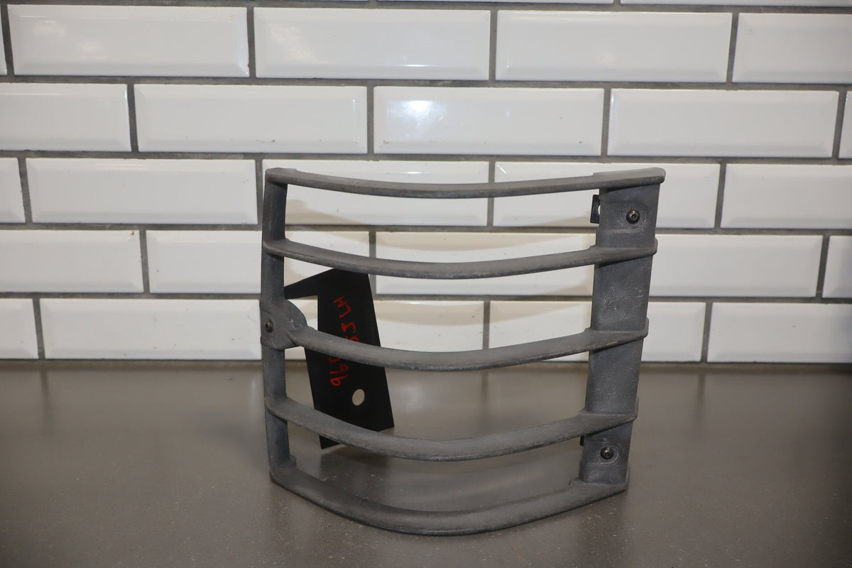 95-02 Land Rover Range Rover P38 Light Guard Genuine With Bracket And Hardware