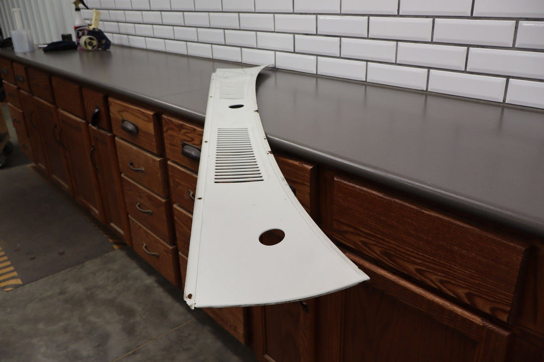 95 - 97 Land Cruiser 96 - 98 LX450 Metal Cowl Vent Panel (White 045)