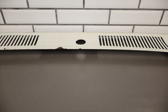 95 - 97 Land Cruiser 96 - 98 LX450 Metal Cowl Vent Panel (White 045)