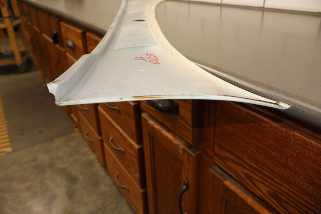 95 - 97 Land Cruiser 96 - 98 LX450 Metal Cowl Vent Panel (White 045)