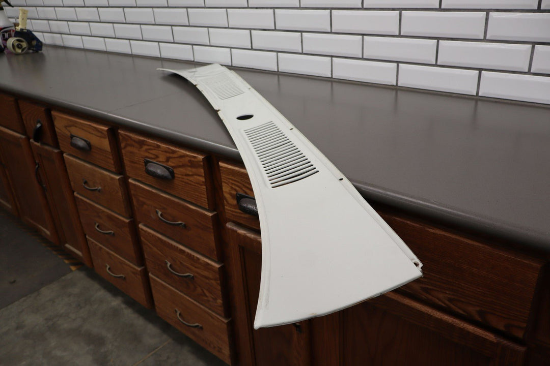 95 - 97 Land Cruiser 96 - 98 LX450 Metal Cowl Vent Panel (White 045)