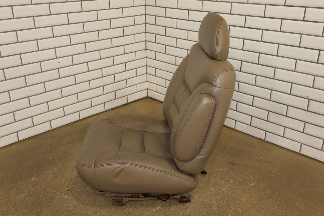 95 - 98 Chevy GMC C/K Truck GMT400 Right Front Seat Leather Neutral (522)